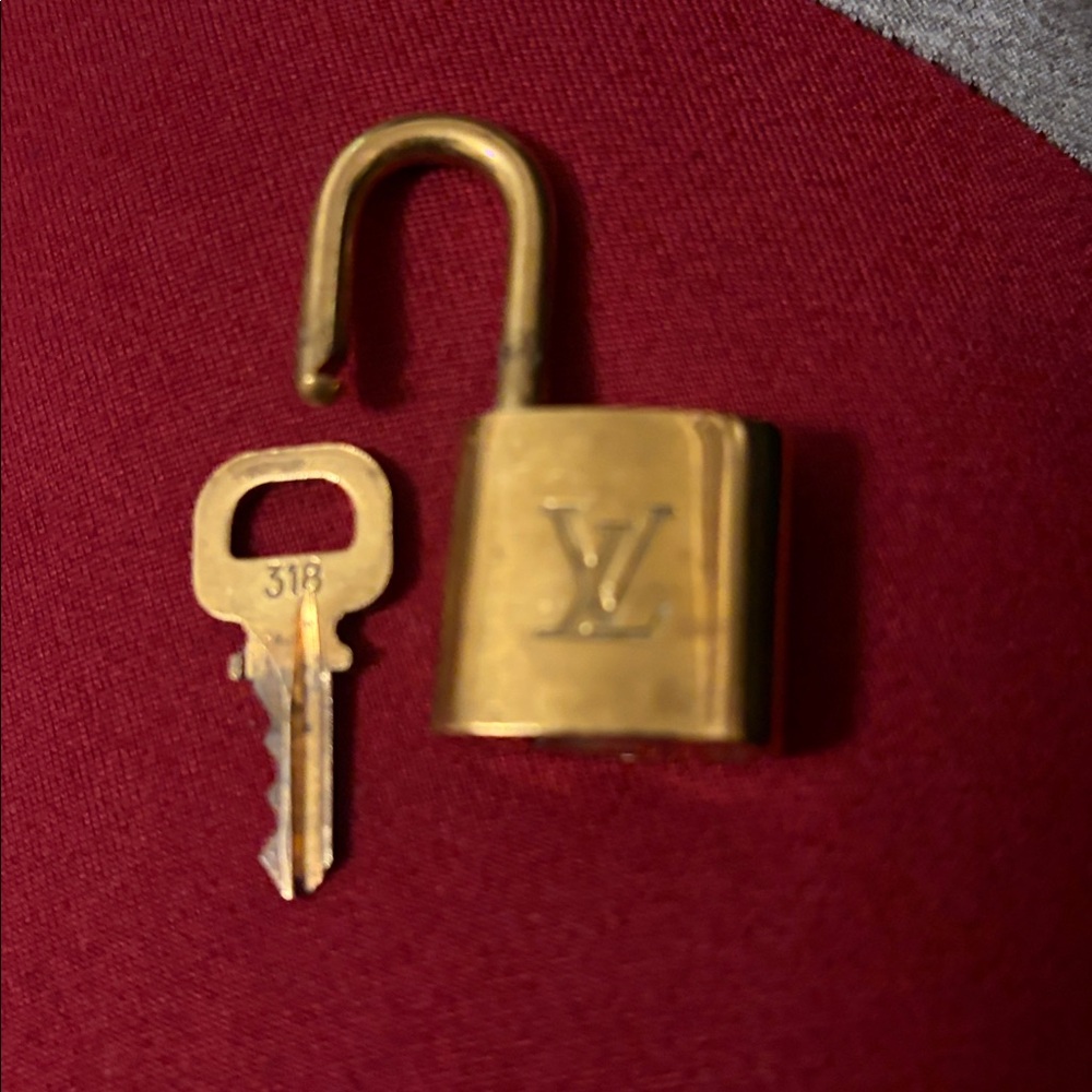 Louis Vuitton 314# Lock & Key - Picture 6 of 6